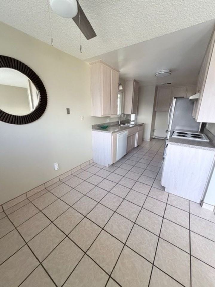 5212 Thyme Ln - Photo 2 of 9