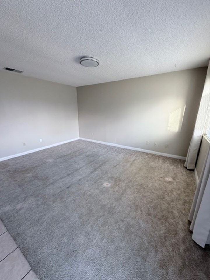 5212 Thyme Ln - Photo 3 of 9