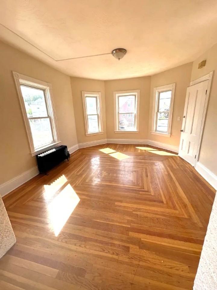 13 Magill St - Photo 5 of 9