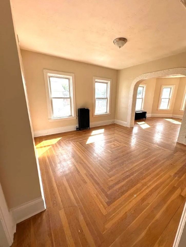 13 Magill St - Photo 6 of 9