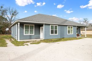 featured image of 635 E Azalea Ave #A