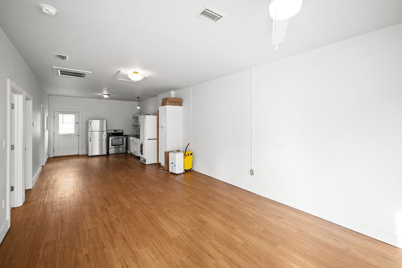 635 E Azalea Ave #A - Photo 7 of 20