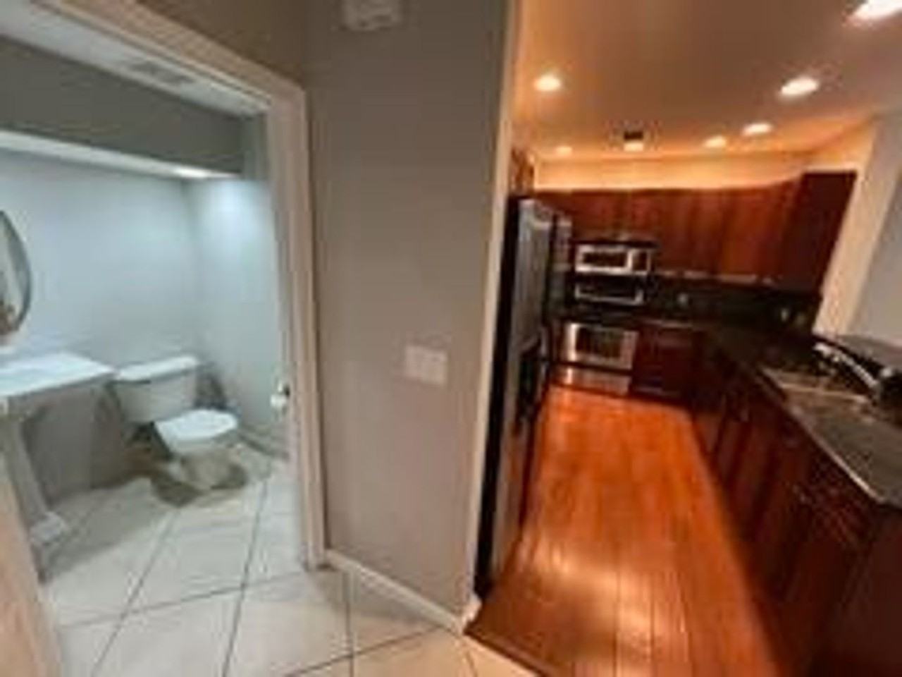 9142 Dupont Pl - Photo 4 of 18