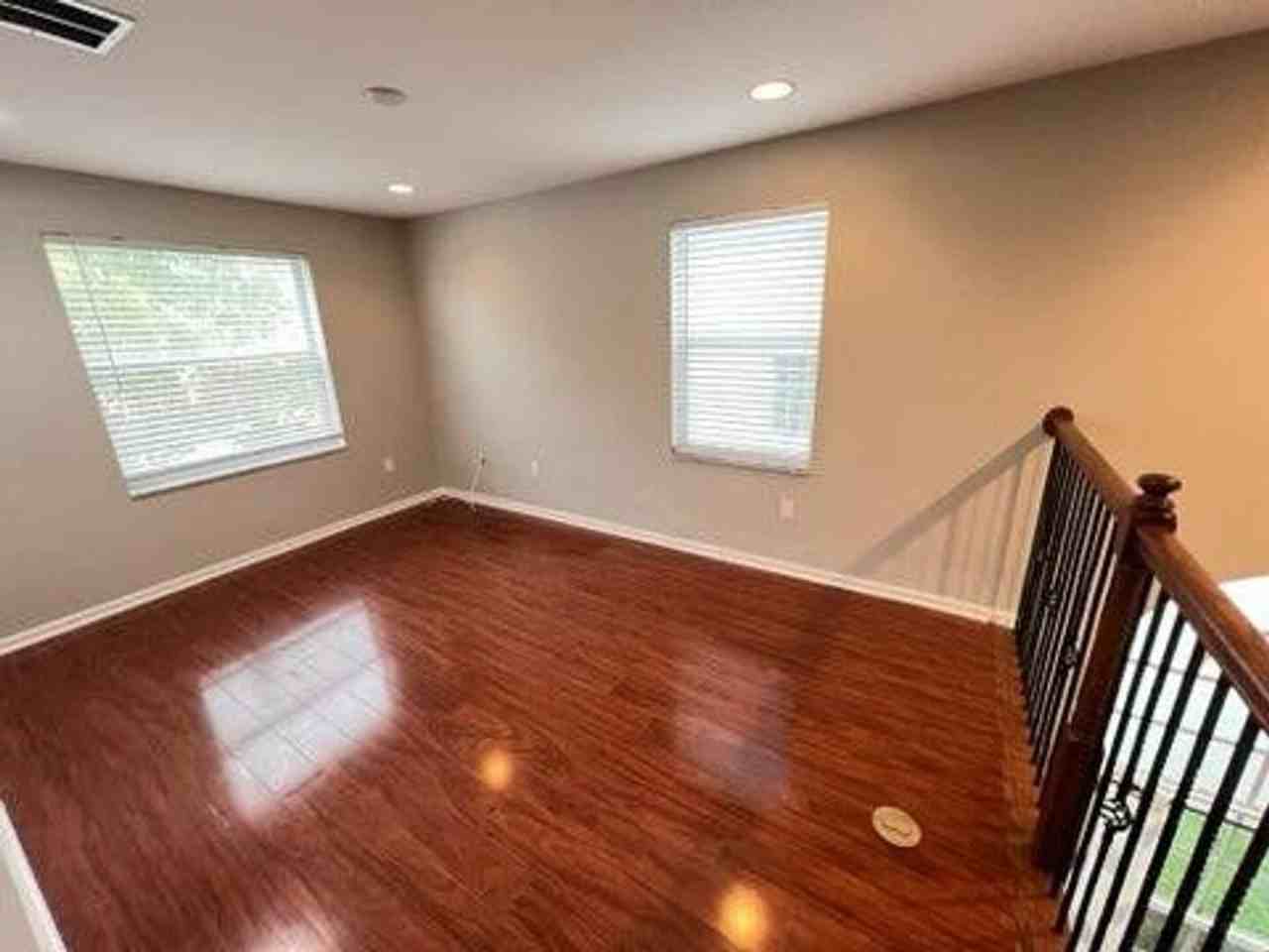 9142 Dupont Pl - Photo 7 of 18