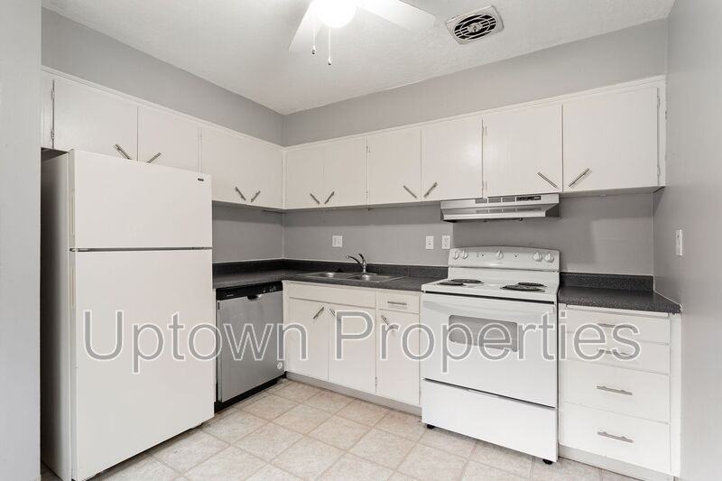 1515 Sw Custer Dr #B7 - Photo 6 of 16