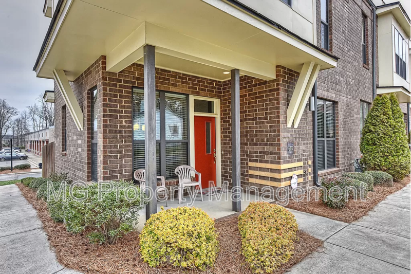 3475 Spencer St - Photo 2 of 21