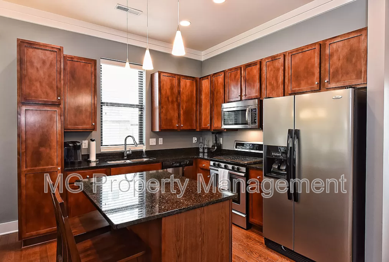 3475 Spencer St - Photo 7 of 21