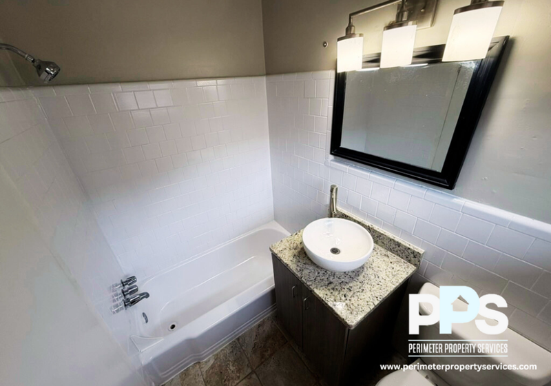 900 Greenwood Ave Ne #2 - Photo 5 of 14