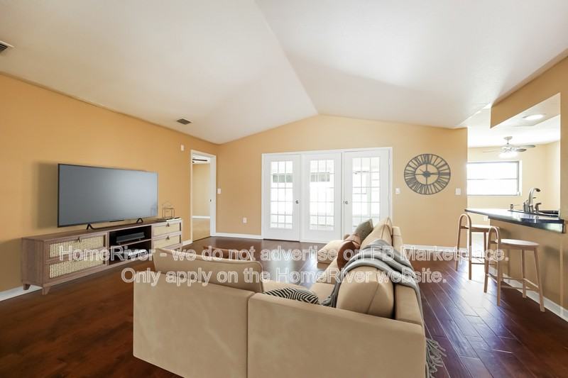 2194 Rio De Janeiro Ave - Photo 2 of 24