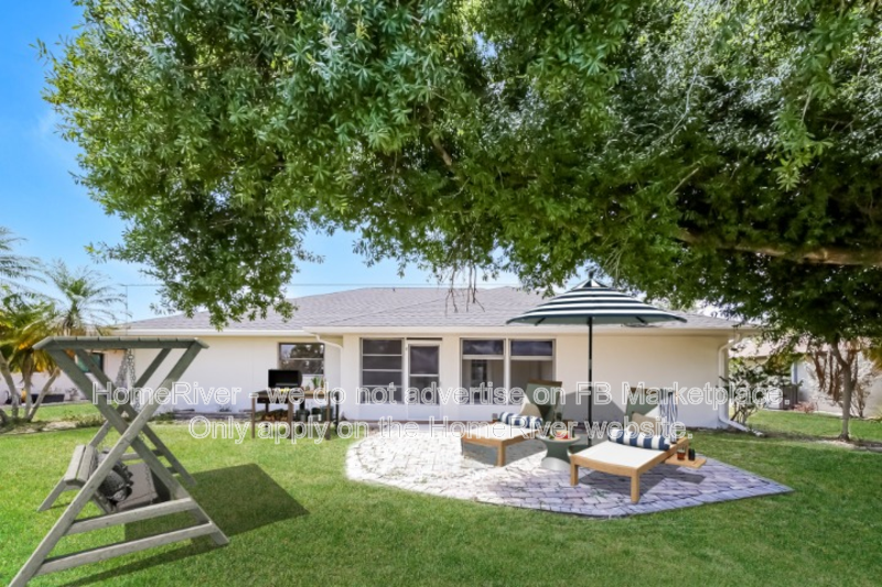 2194 Rio De Janeiro Ave - Photo 5 of 24