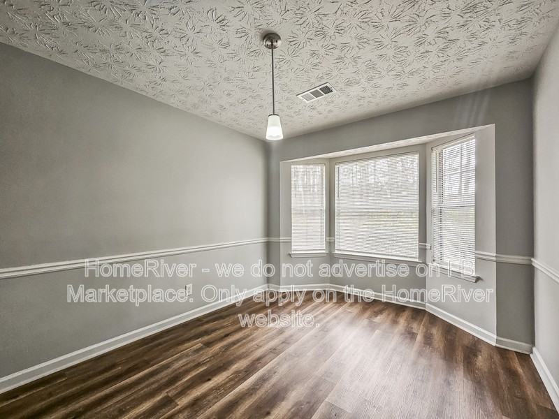 3051 Red Oak Trl - Photo 3 of 21