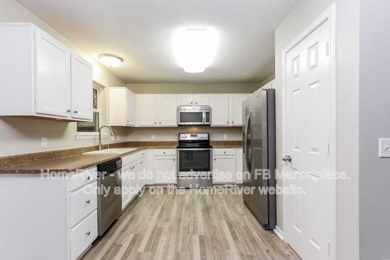 13986 Harrison Pkwy - Photo 7 of 21