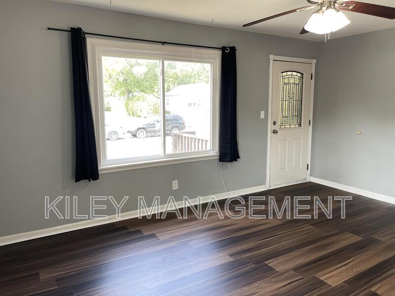 23028 Pilgrim Ave - Photo 6 of 21