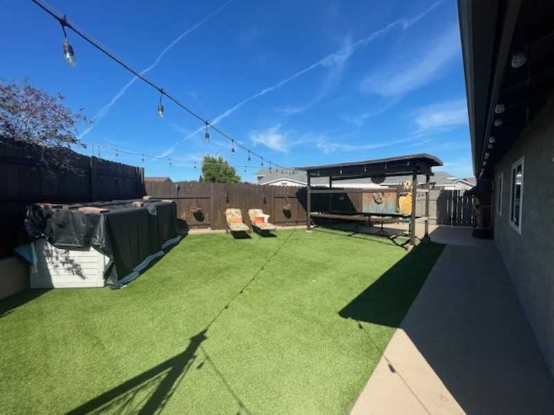 2103 Starburst Ln - Photo 6 of 26