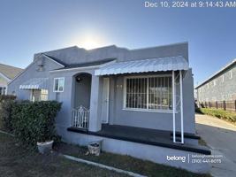 featured image of 1110 W 92nd St