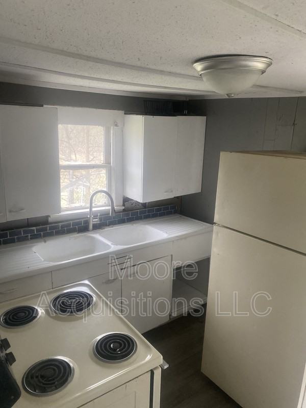 1809 Nowlin St - Photo 6 of 14