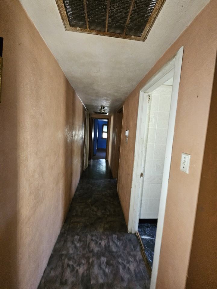 1611 Mousette Ln - Photo 5 of 9