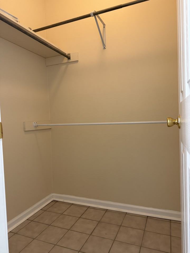 11 Bea Dot Way #B - Photo 2 of 8