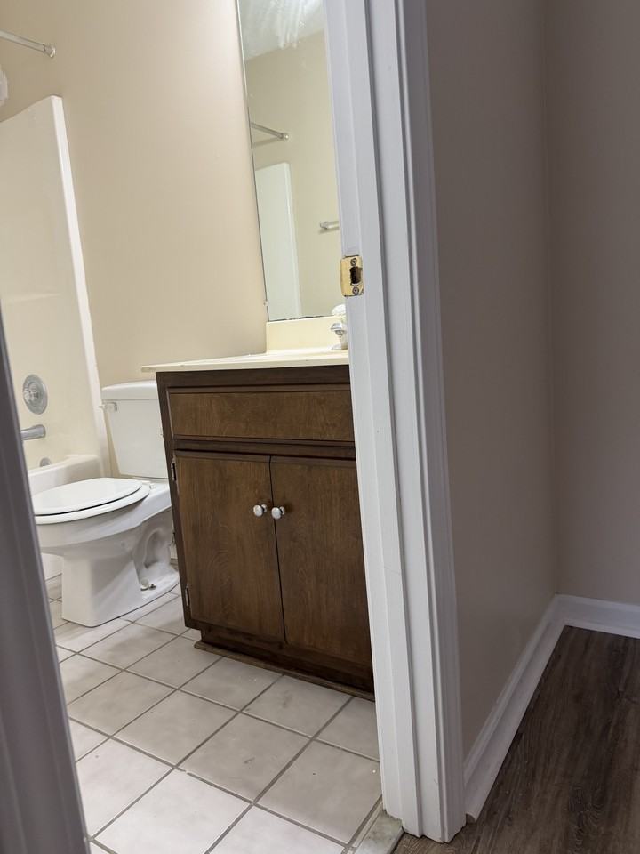 11 Bea Dot Way #B - Photo 3 of 8