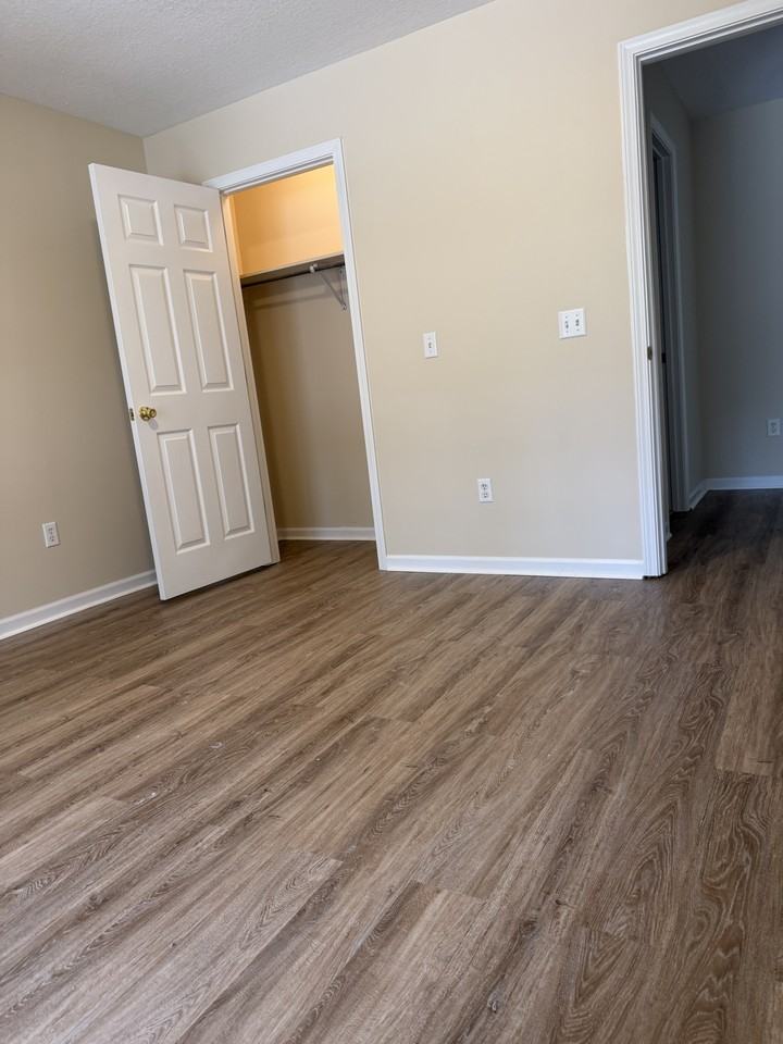 11 Bea Dot Way #B - Photo 6 of 8