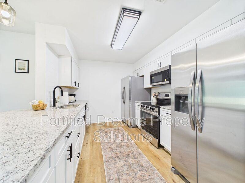 355 Ransom Rd - Photo 6 of 36