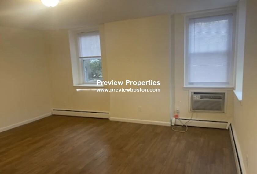 Commonwealth Ave #5P - Photo 3 of 7