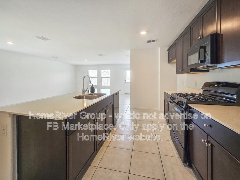 8309 Fawn Creek Dr - Photo 3 of 20