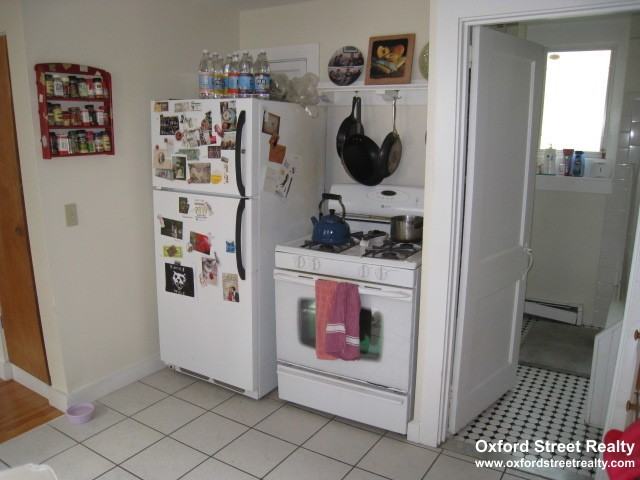 104 Kinnaird St #1 - Photo 4 of 7