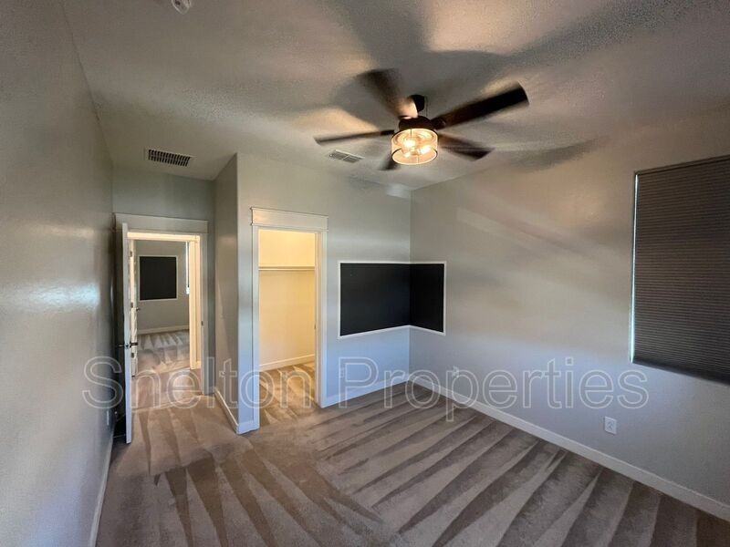 391 N 157th Ln - Photo 6 of 23