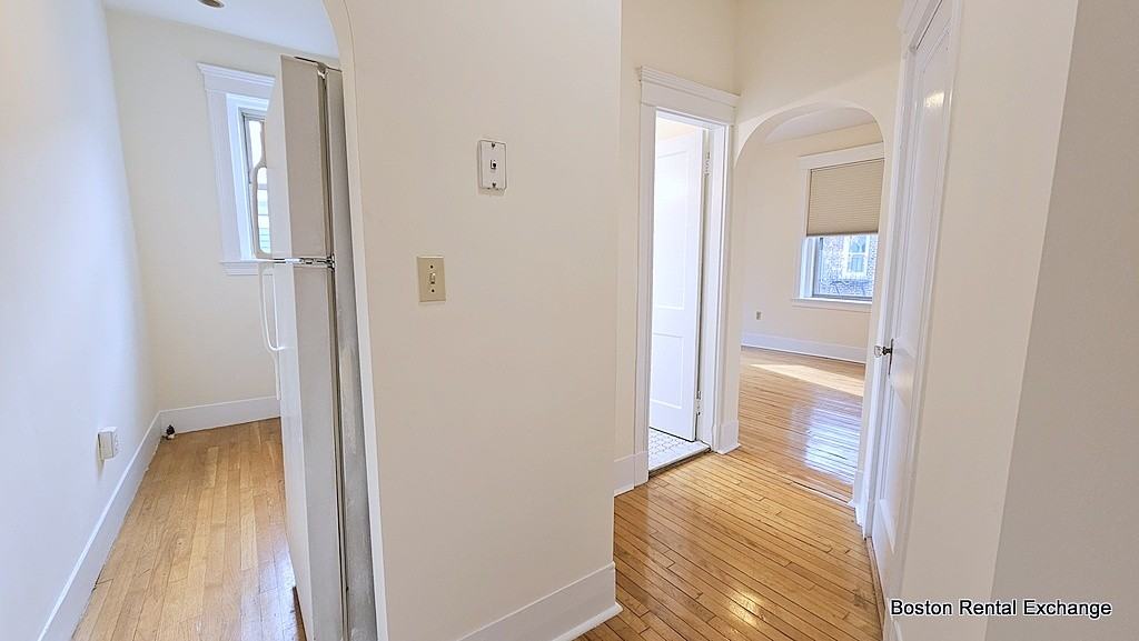 89 Trowbridge St #34 - Photo 6 of 10