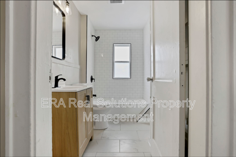 384 S Yale Ave - Photo 7 of 11