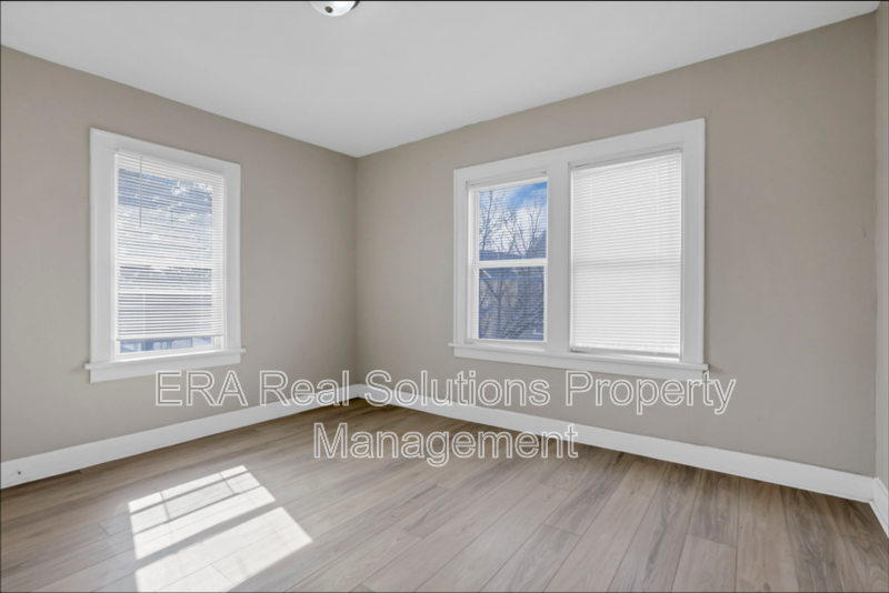 386 S Yale Ave - Photo 5 of 11