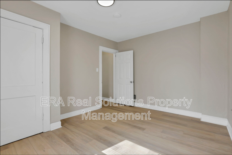 386 S Yale Ave - Photo 7 of 11