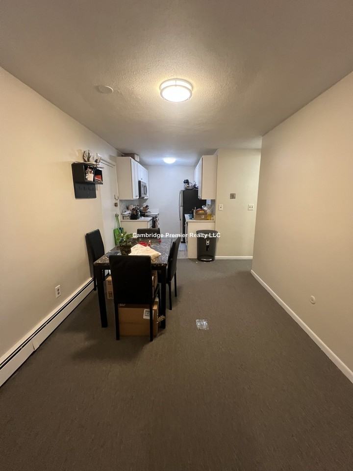 Greenwood St #13 - Photo 5 of 28