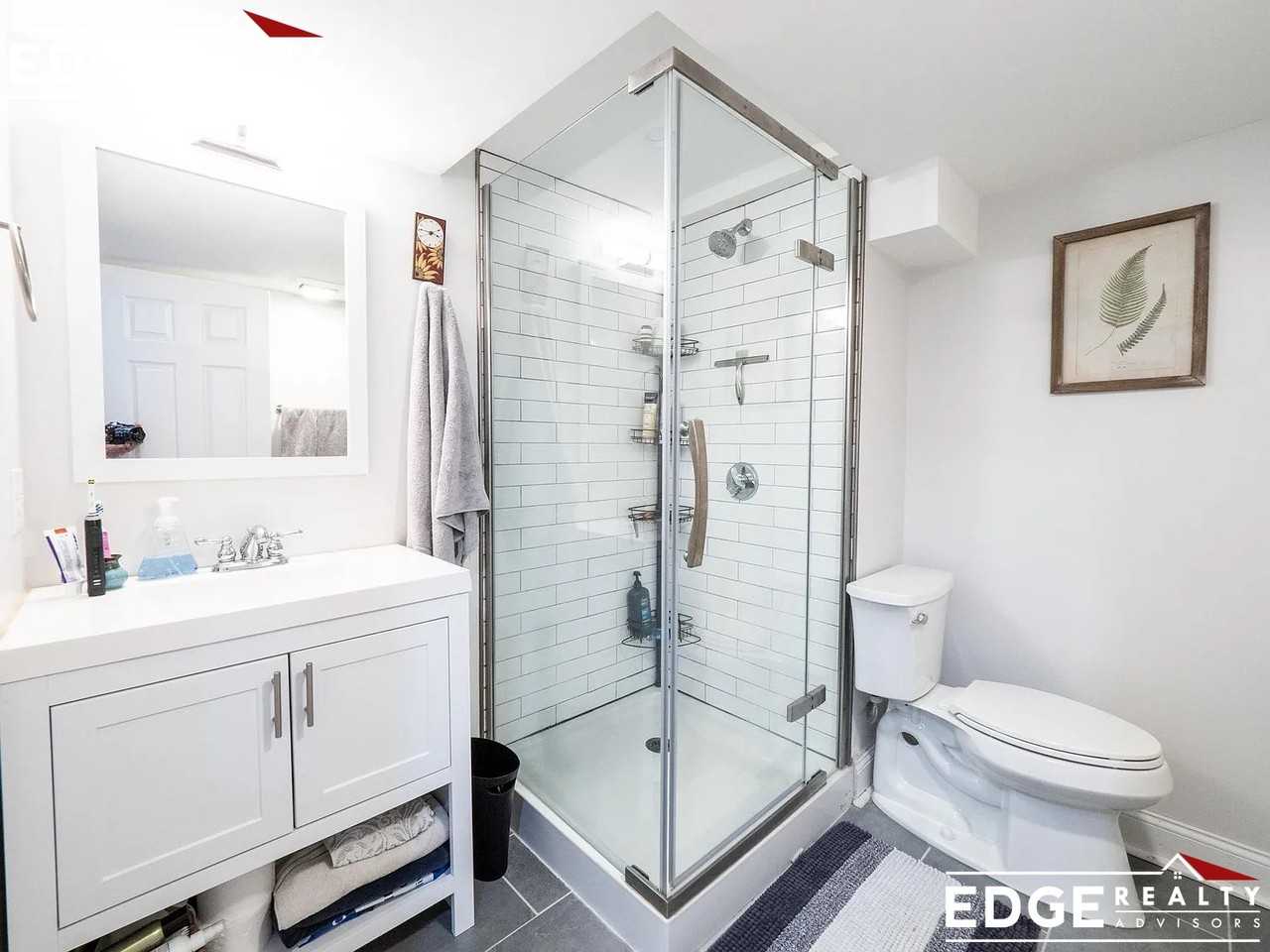 171B Lexington St - Photo 6 of 11