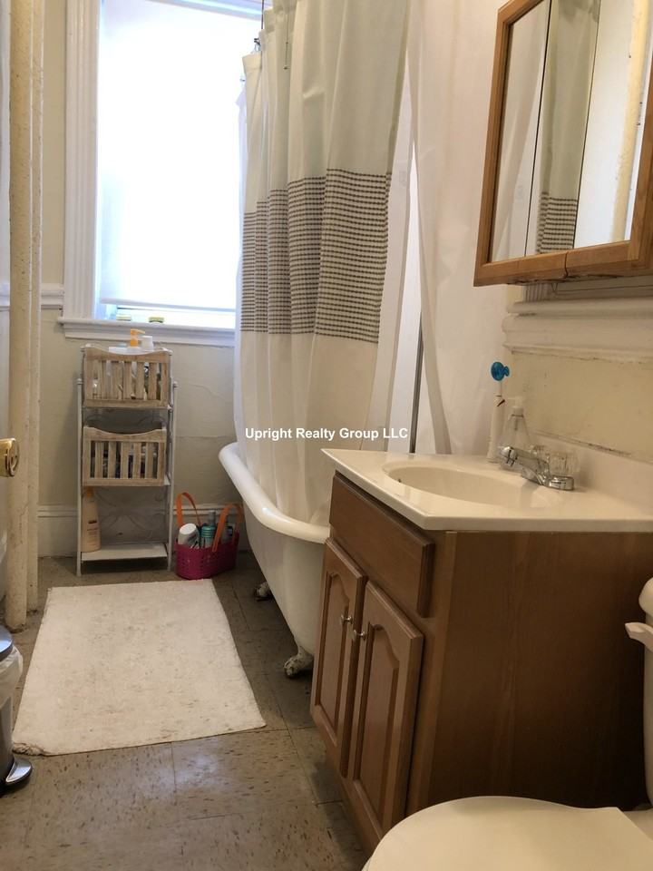 Royce Rd. & Commonwealth Ave. #22 - Photo 7 of 12