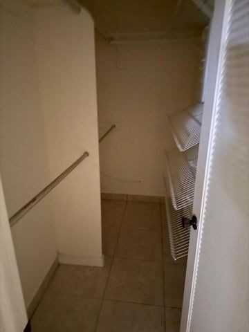 390 Burgundy I - Photo 5 of 13