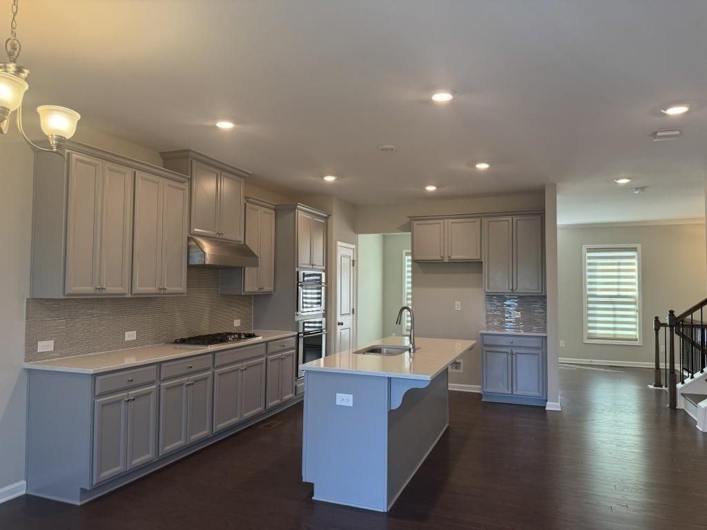 381 Northaven Ave - Photo 4 of 29