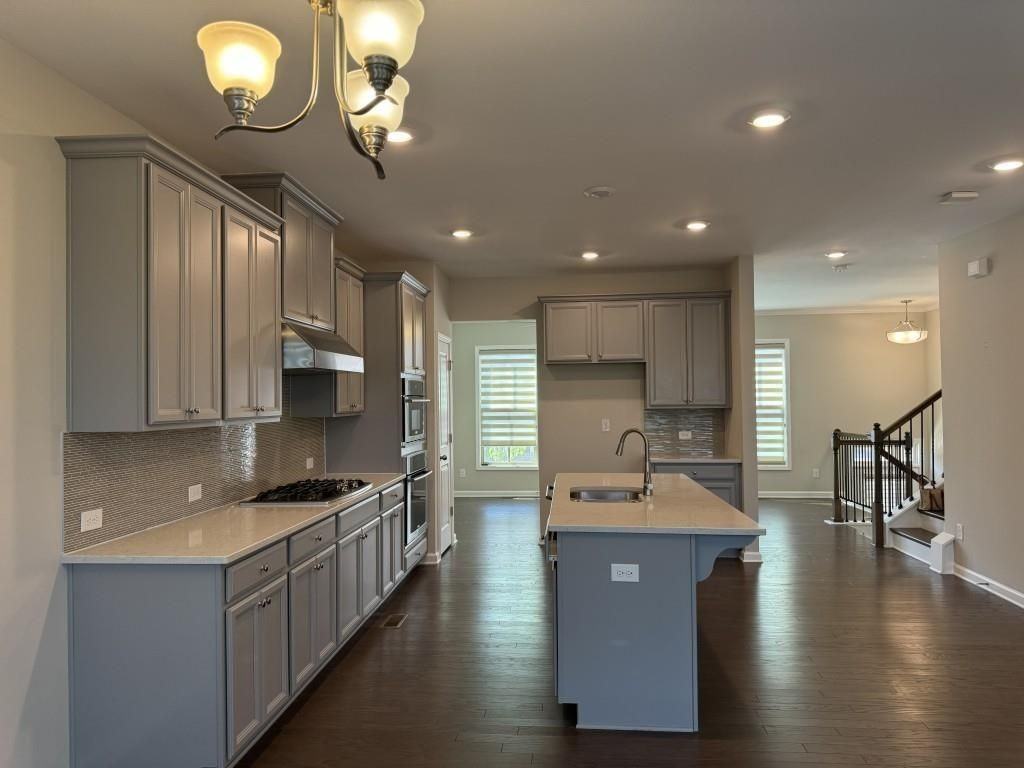 381 Northaven Ave - Photo 5 of 29