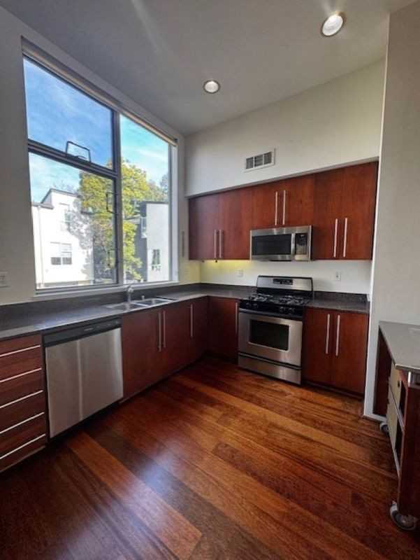 42 Iron Horse Ln - Photo 6 of 17