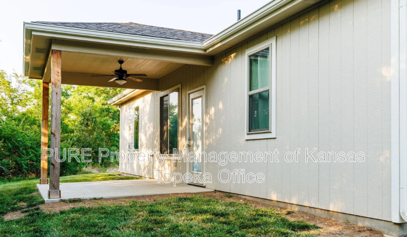 3312 Se 22nd St - Photo 3 of 28