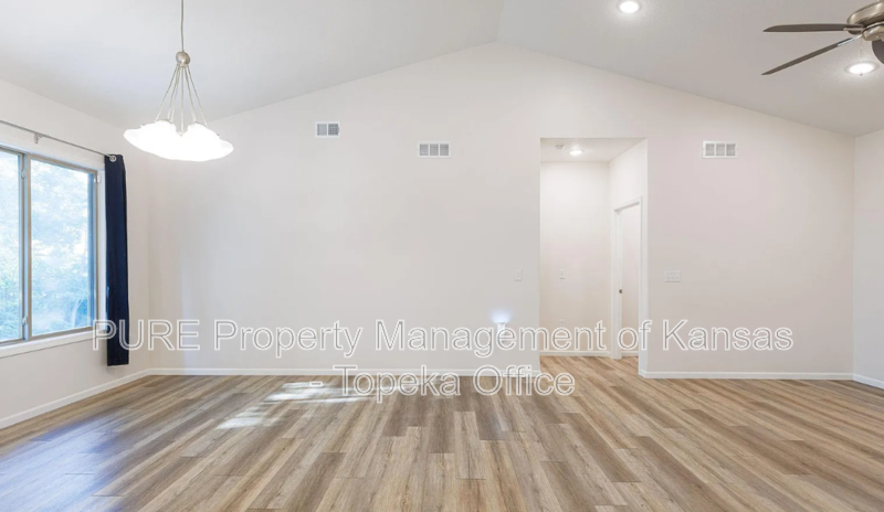 3312 Se 22nd St - Photo 6 of 28