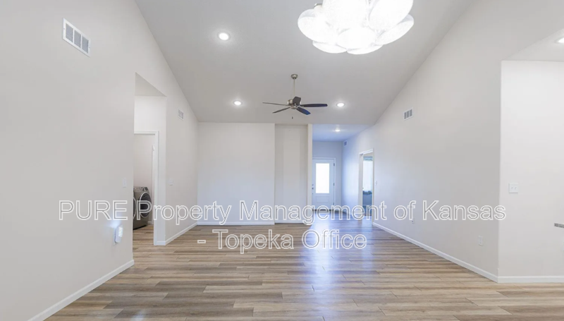 3312 Se 22nd St - Photo 7 of 28