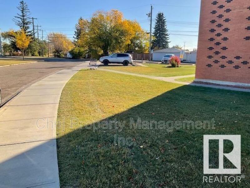 6103 98 Ave Nw #2 - Photo 2 of 17