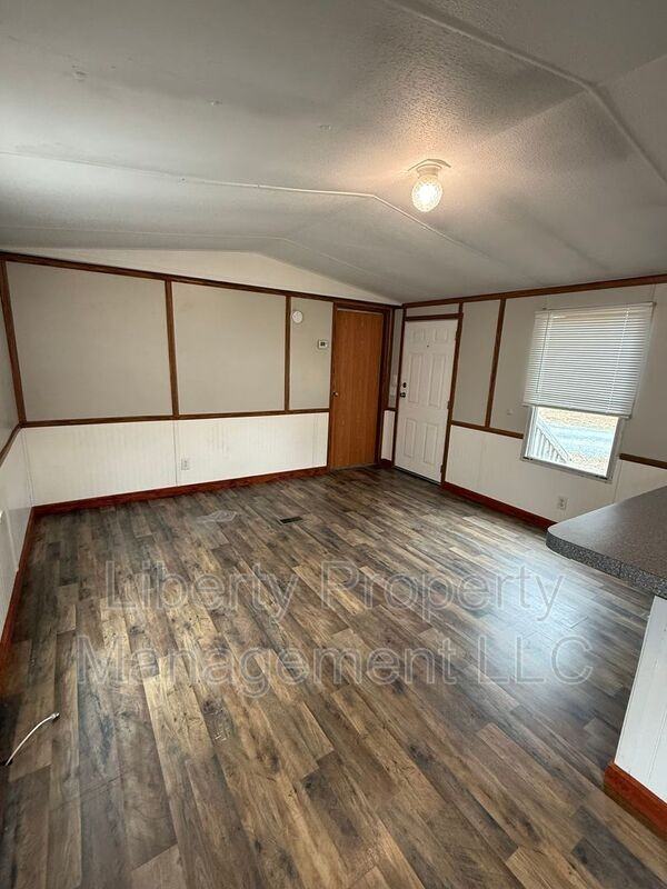 29 Hill Side Ln - Photo 2 of 9