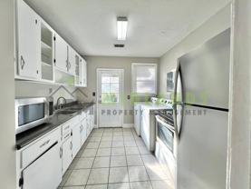 4559 Oxford Rd - Photo 1 of 1