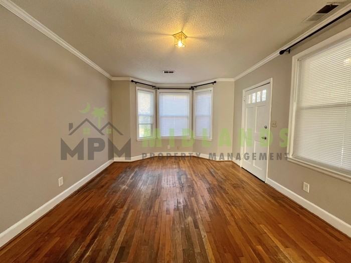 4559 Oxford Rd - Photo 6 of 21