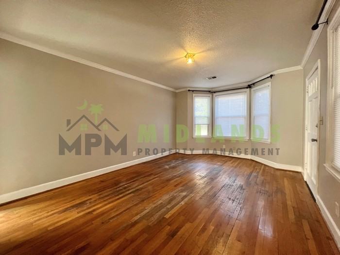 4559 Oxford Rd - Photo 7 of 21