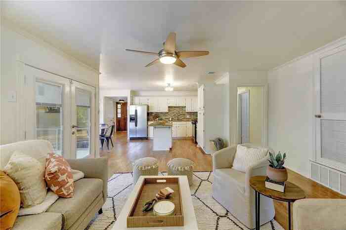 400 Ramble Ln - Photo 5 of 23