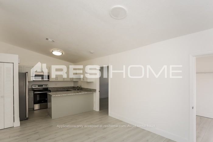 2723 W 73rd Pl - Photo 6 of 24